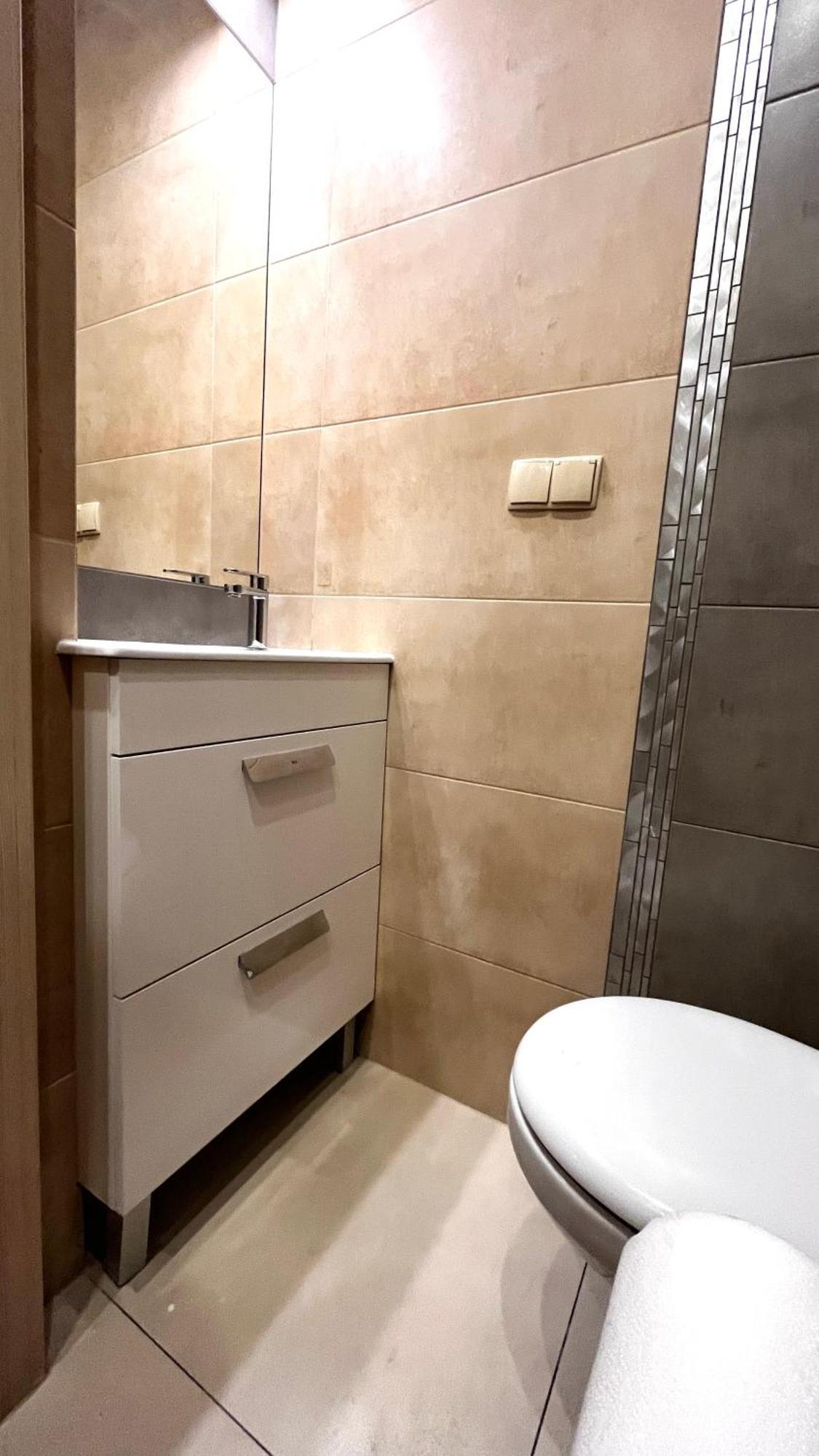 Apartment Single *